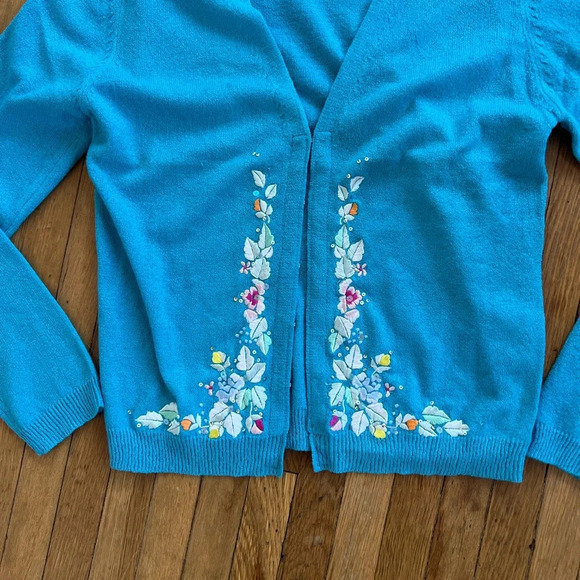 La Coquette Embroidered Floral Y2K Style Cardigan | Medium - Picture 3 of 5